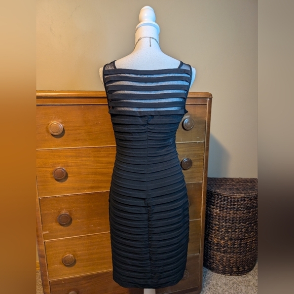 London Times Slimming Black Tiered Midi Cocktail Dress Size 10 - Picture 7 of 14